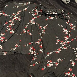 Impressions Floral Black and Red and White AccentsTop(L) Skirt (XL) Set.
